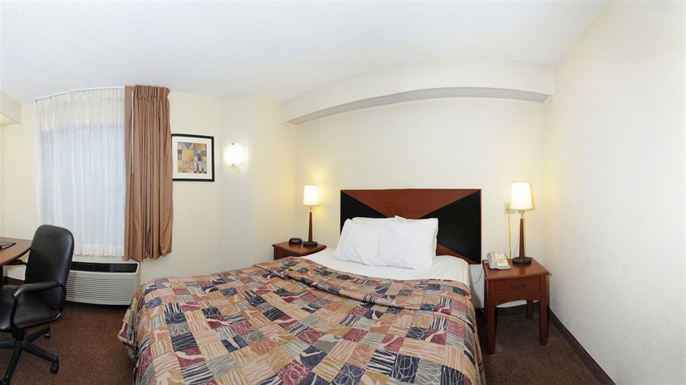 Sleep Inn Louisville Airport & Expo Екстер'єр фото